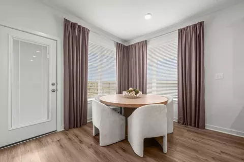 Dining - 272 Gus Loop, Georgetown, TX 78626 photo 2 of 2