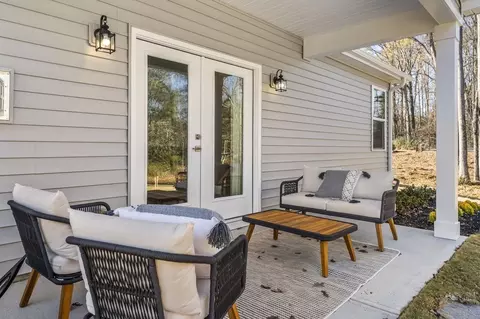 Exterior - 100 E South 7th St, Seneca, SC 29678 photo 5 of 13
