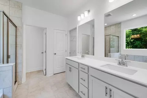 Bath - 1061 Summit Pass Ln, Dacula, GA 30019 photo 1 of 23