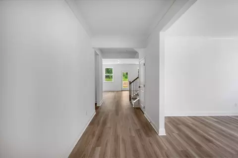 Entry Way - 1061 Summit Pass Ln, Dacula, GA 30019 photo 6 of 14