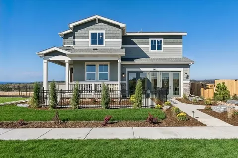 Exterior - 3511 Switchgrass Ln, Dacono, CO 80514 photo 2 of 8