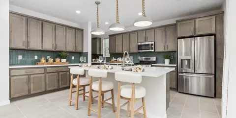 Kitchen - 17488 Camp Crk, Hesperia, CA 92345 photo 1 of 5