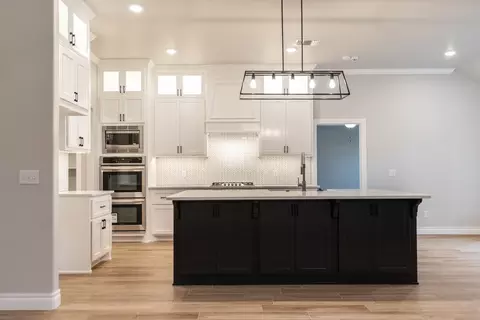 Kitchen - 2920 E Northampton St, Broken Arrow, OK 74014 photo 10 of 16