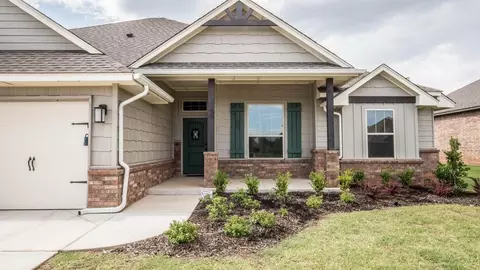 Exterior - 2920 E Northampton St, Broken Arrow, OK 74014 photo 7 of 29