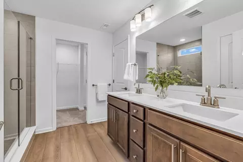 Bath - Pentecost Road, Indianapolis, IN 46239 photo 2 of 2