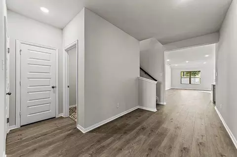 Entry Way - 555 Brookside Dr, Van Alstyne, TX 75495 photo 7 of 9