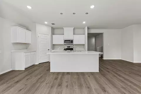 Kitchen - 555 Brookside Dr, Van Alstyne, TX 75495 photo 1 of 3