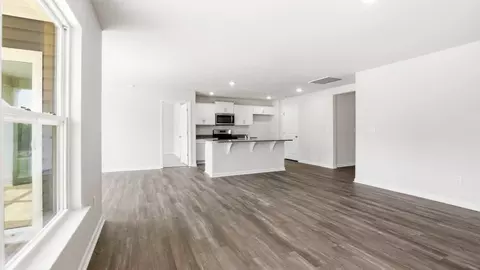 Living - 505 Knickpoint Loop, Seneca, SC 29678 photo 5 of 5