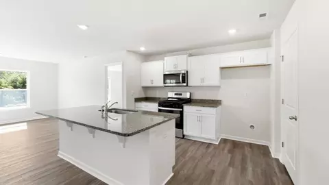 Kitchen - 505 Knickpoint Loop, Seneca, SC 29678 photo 1 of 7