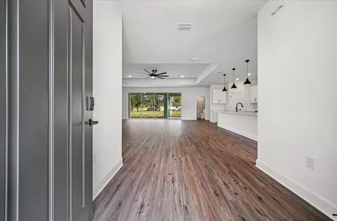 Entry Way - 13161 Spring Hill Dr, Spring Hill, FL 34609 photo 1 of 9