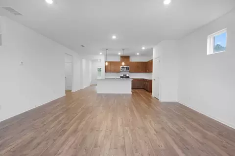 Living - 107 Hollow Oak Bnd, Euharlee, GA 30145 photo 22 of 25