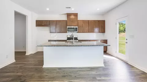 Kitchen - 107 Hollow Oak Bnd, Euharlee, GA 30145 photo 13 of 22