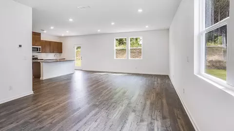 Living - 107 Hollow Oak Bnd, Euharlee, GA 30145 photo 13 of 25