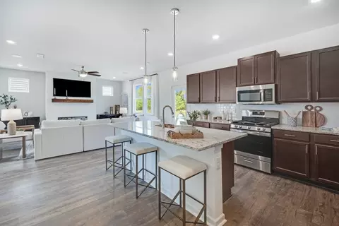 Kitchen - 107 Hollow Oak Bnd, Euharlee, GA 30145 photo 12 of 22