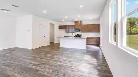Living - 107 Hollow Oak Bnd, Euharlee, GA 30145 photo 12 of 25