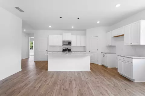 Kitchen - 107 Hollow Oak Bnd, Euharlee, GA 30145 photo 17 of 22
