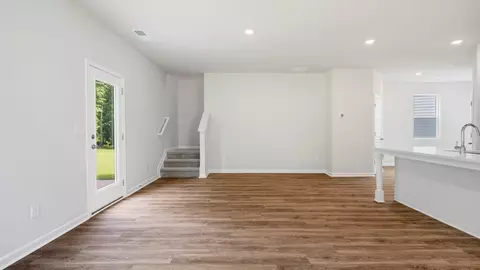 Living - 467 Tate St, Monroe, GA 30655 photo 2 of 3