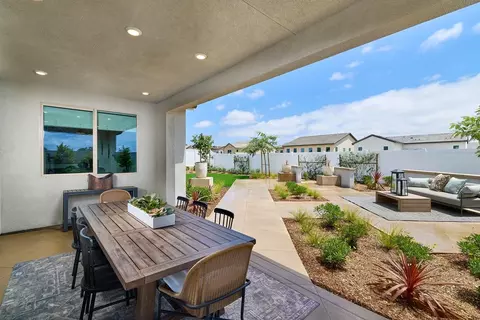 Exterior - 5548 Dora Way, Oceanside, CA 92057 photo 5 of 10