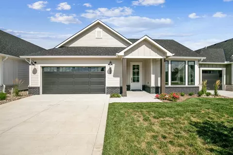 4538 N Sandkey St, Wichita, KS 67204