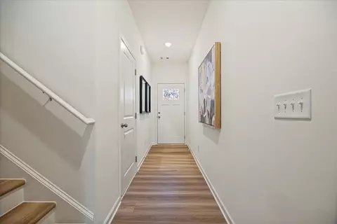 Entry Way - 1821 Dawn Rd, Conyers, GA 30013 photo 2 of 7
