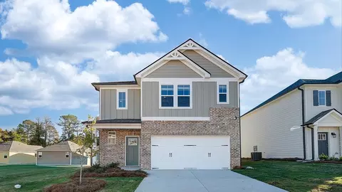 727 Lismore Dr, Opelika, AL 36804