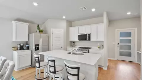 Kitchen - 22727 E 106th Pl S, Broken Arrow, OK 74014 photo 3 of 3