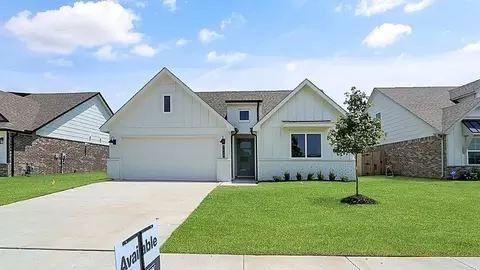 Exterior - 22727 E 106th Pl S, Broken Arrow, OK 74014 photo 5 of 9