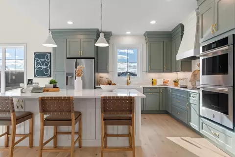Kitchen - 7 Summertime Cir, Pawcatuck, CT 06379 photo 1 of 3