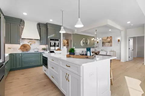 Kitchen - 7 Summertime Cir, Pawcatuck, CT 06379 photo 2 of 3