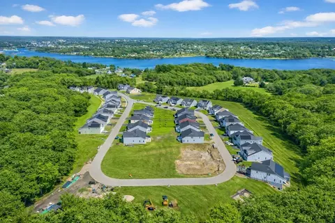 View/Area - 7 Summertime Cir, Pawcatuck, CT 06379 photo 3 of 5