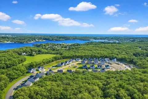 View/Area - 7 Summertime Cir, Pawcatuck, CT 06379 photo 4 of 5
