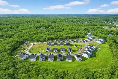 View/Area - 7 Summertime Cir, Pawcatuck, CT 06379 photo 5 of 5