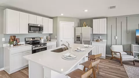 Kitchen - 9841 Coconut Ct, Spring Hill, FL 34608 photo 5 of 9