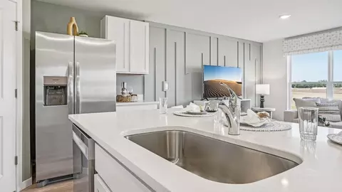 Kitchen - 9841 Coconut Ct, Spring Hill, FL 34608 photo 7 of 9