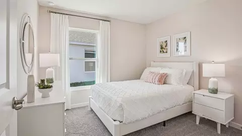 Bedroom - 9841 Coconut Ct, Spring Hill, FL 34608 photo 4 of 6