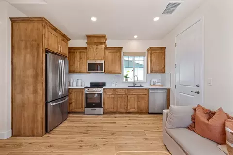 Kitchen - 3997 Wild Rye Rd, Placer One, CA 95747 photo 17 of 28