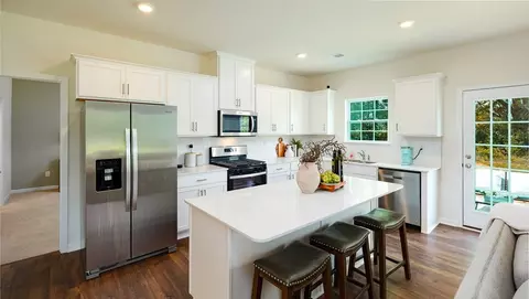 Kitchen - 1396 5th St Dr NE, Hickory, NC 28601 photo 1 of 4