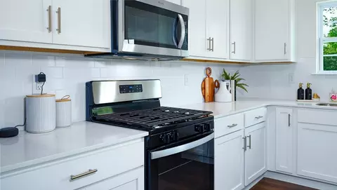 Kitchen - 1396 5th St Dr NE, Hickory, NC 28601 photo 4 of 4