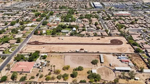 View/Area - 1419 E Harwell Rd, Phoenix, AZ 85042 photo 12 of 12