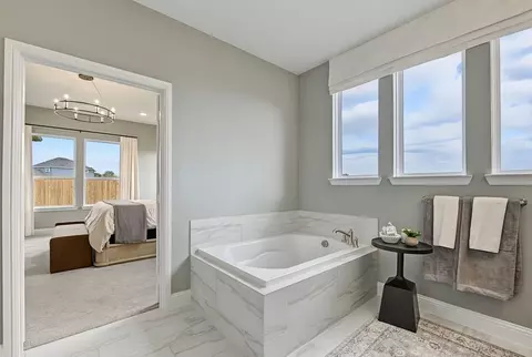 Bath - 912 Fairfield Ave, Anna, TX 75409 photo 5 of 7
