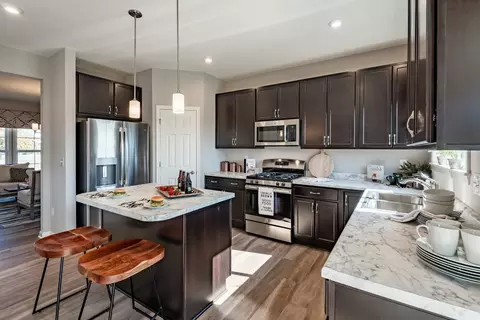 Kitchen - 3198 Belleglade Dr, Covington, KY 41015 photo 11 of 12