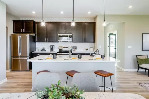 Kitchen - 3198 Belleglade Dr, Covington, KY 41015 photo 9 of 12