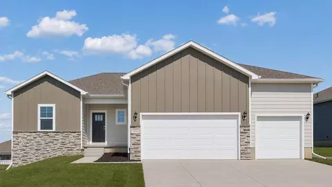 12412 S 205th Ave, Gretna, NE 68028