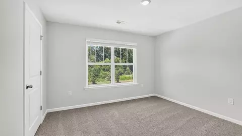 Bedroom - 133 Cascade Ln, Seneca, SC 29678 photo 2 of 15