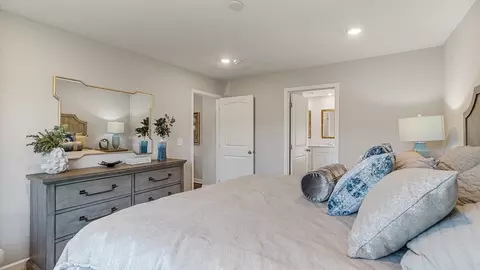 Bedroom - 101 Sawtooth Dr, Troy, AL 36079 photo 9 of 12