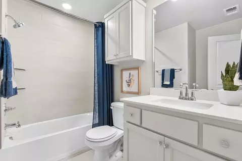 Bath - 16140 Tall Grass Dr, Moore, OK 73170 photo 3 of 3