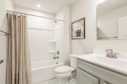Bath - 129 Baker St, Mcdonough, GA 30253 photo 7 of 7