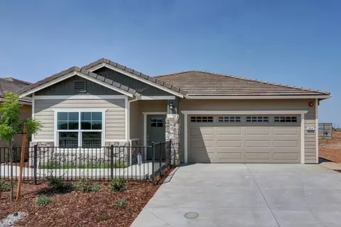 Exterior - 1165 Nicklaus Rd, Galt, CA 95632 photo 5 of 20