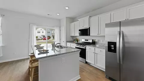 Kitchen - 314 Sweetspire St, Moncks Corner, SC 29461 photo 5 of 9