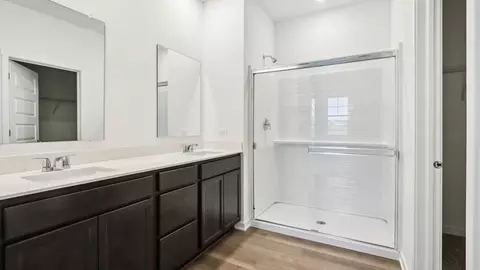 Bath - 1226 Tiger Lily Dr, Bartlett, IL 60103 photo 3 of 8